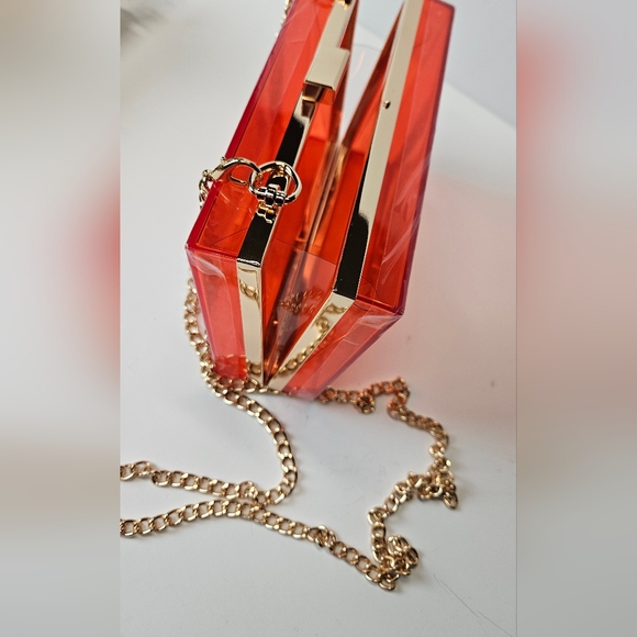 Red Acrylic Clear Clutch - Picture 7 of 12